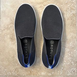Rothy’s grey slip on sneaker - women’s size 7.5 - EUC